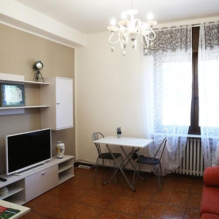 Appartamento Delle Rose เซสโต คาเลนดิ ภายนอก รูปภาพ