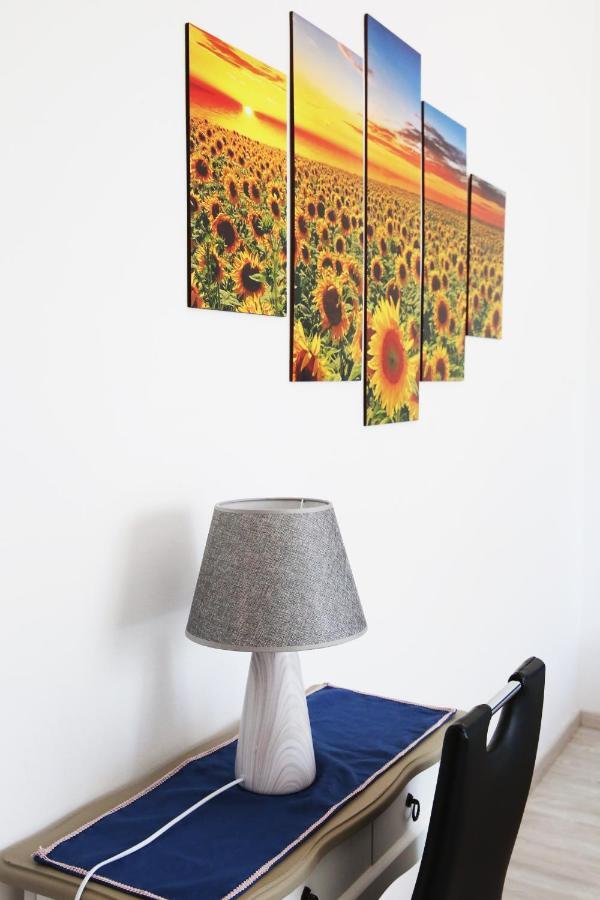 Appartamento Delle Rose เซสโต คาเลนดิ ภายนอก รูปภาพ