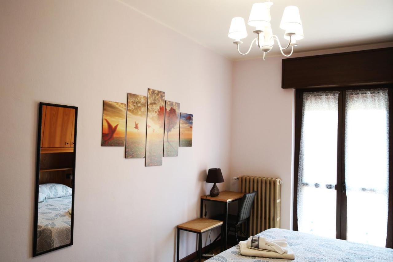 Appartamento Delle Rose เซสโต คาเลนดิ ภายนอก รูปภาพ
